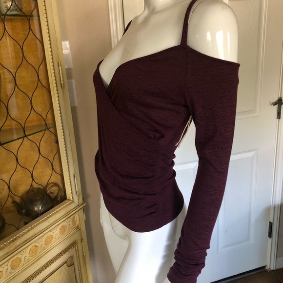 New Leith Maroon Cold Shoulder Stretchy Top Sz S - Picture 2 of 7